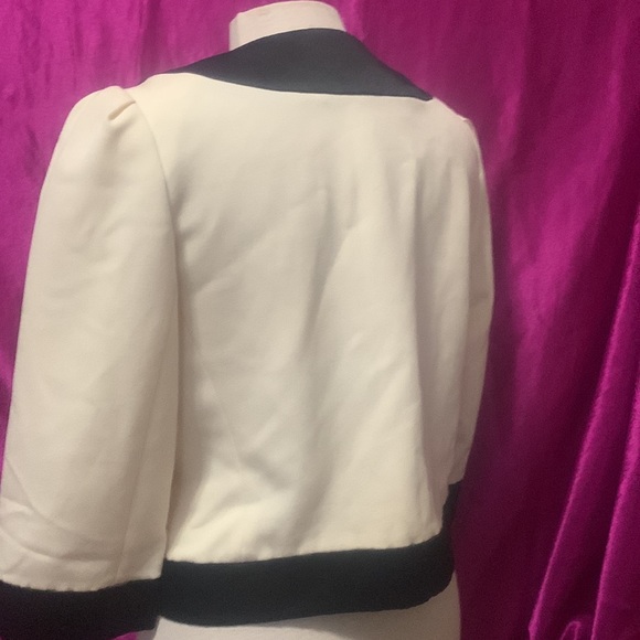 Bianca Nygård size 4, short cream and black jacket. Snap buttons. Mint con - Picture 8 of 8